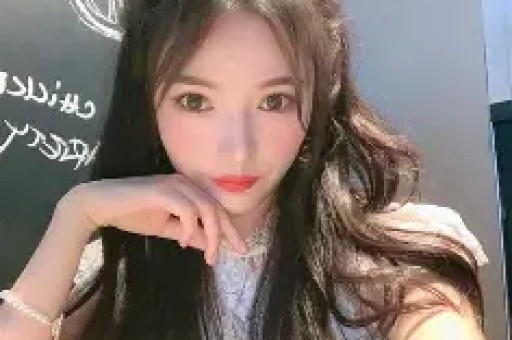 娱乐圈大瓜连连！黄子韬违规停车被罚迪丽热巴新片惊喜亮相